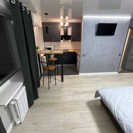 Apartcenter Вип Апартаменты В Центре Города На Гагарина Kryvy Rih Extérieur photo