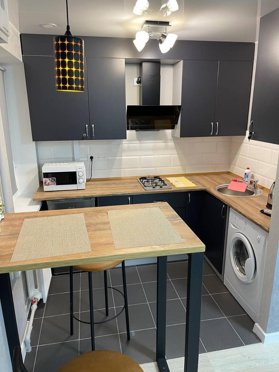Apartcenter Вип Апартаменты В Центре Города На Гагарина Kryvy Rih Extérieur photo